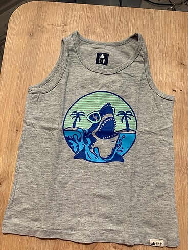 Gap tshirt