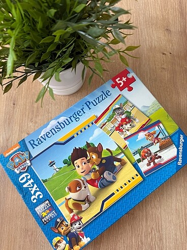Ravensburger puzzle 3x49 +5