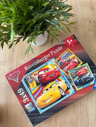 Ravesburger disney car 3x49