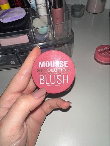 Revolution Mousse Blush