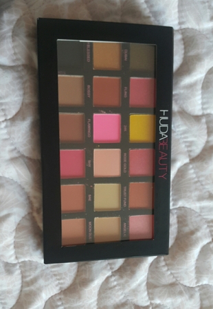 Huda beauty 