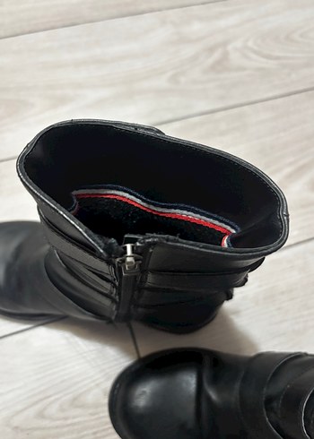 Siyah Deri Polo Orijinal Tokalı Kadın Bot - Görsel 3