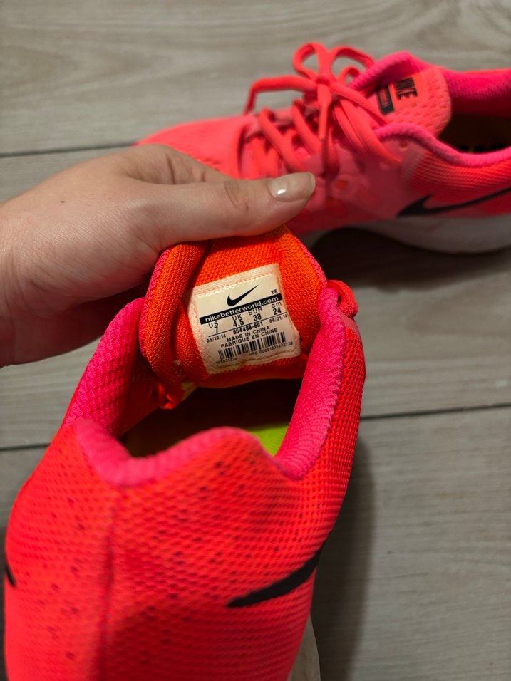 Pembe Nike Run Bağcıklı Spor Ayakkabı - Görsel 4