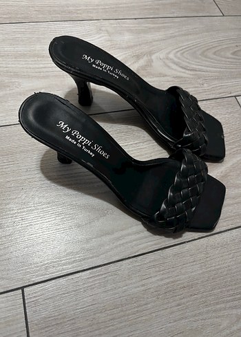 Siyah Örgülü Topuklu Kadın Terlik - Görsel 2