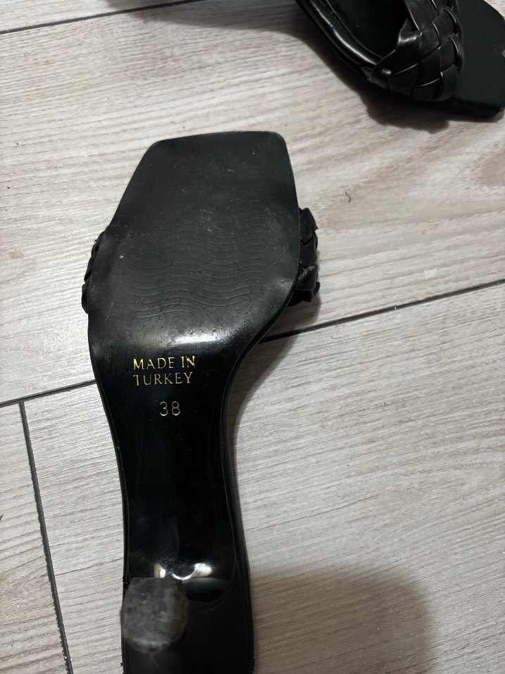 Siyah Örgülü Topuklu Kadın Terlik - Görsel 3