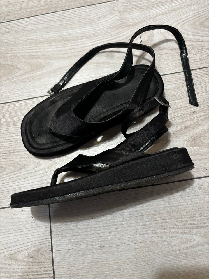 Siyah Topuklu Kadın Sandalet - Görsel 3