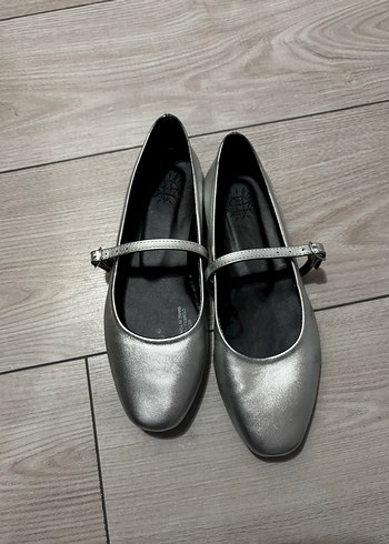 Gri Tokalı Kadın Topuklu Babet - Görsel 2