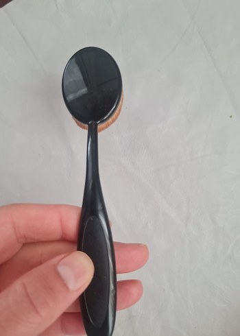 Flormar Oval Makyaj Fırçası Bej - Görsel 2