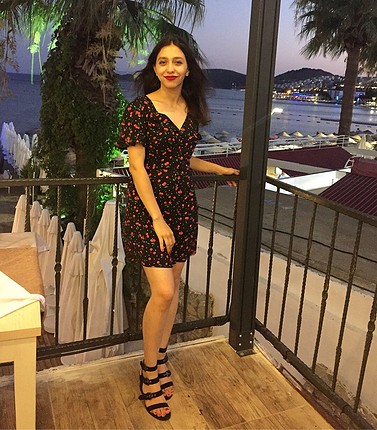 m Beden siyah Renk Stradivarius kirazlı elbise