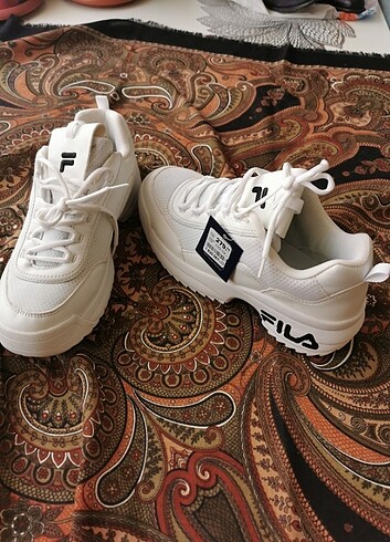 Fila Unisexs spor ayakkabısı