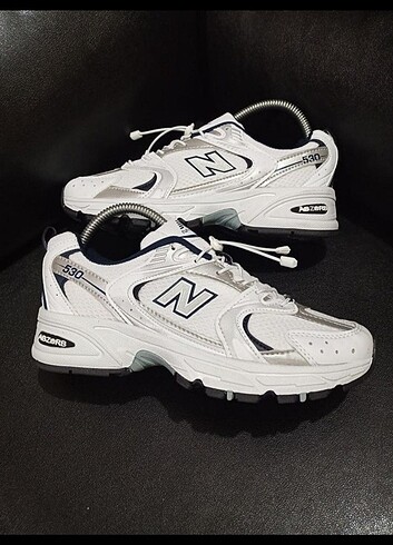 New Balance 530