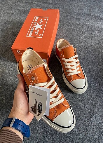 36 Beden turuncu Renk Orjinal barkodlu Converse