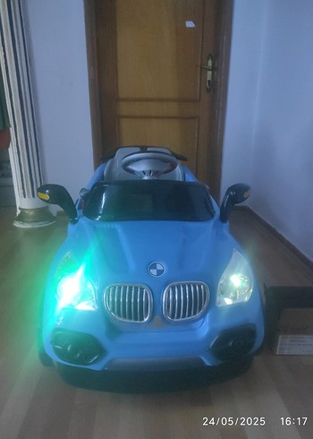 akülü Çocuk Arabası
