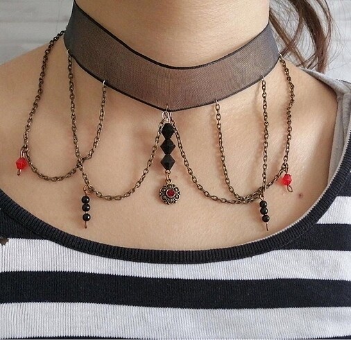 Gotik Kurdele Kolye