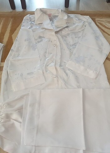 Saten pijama takımı  - Görsel 4