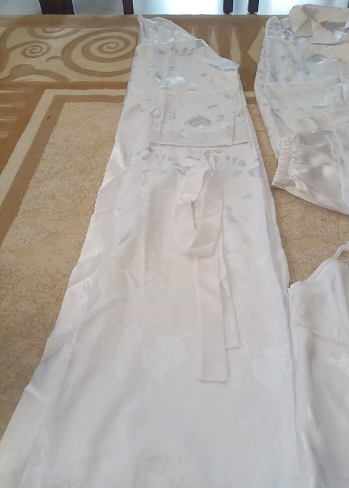 Saten pijama takımı  - Görsel 5