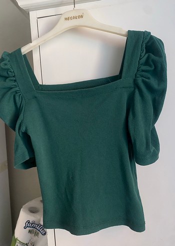 Zara Yeşil Kare Yaka Fırfırlı Bluz