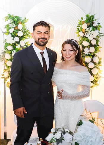 Gelinlik Parlak Beyaz Uzun Kollu Madonna yaka nişanlık, nikah abiye