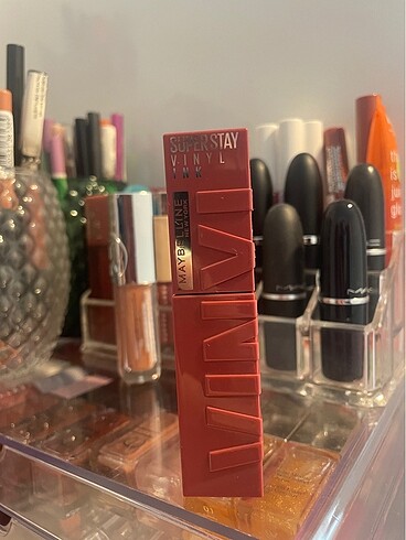 Maybelline Vinly Ink