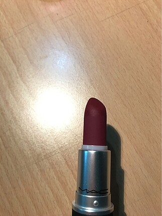 Mac Powder Kiss Burning Love ruj