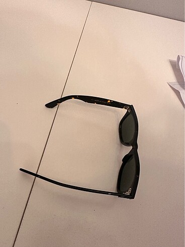 Beden siyah Renk Rayban 2140 5o ekt eğik model