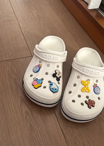 Crocs ürünü