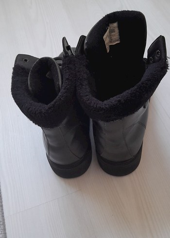 Siyah Kürklü Kinetix Kadın Bot - Görsel 2