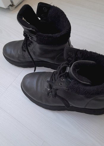 Siyah Kürklü Kinetix Kadın Bot - Görsel 6