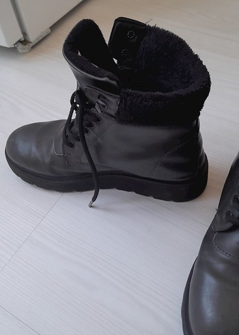 Siyah Kürklü Kinetix Kadın Bot - Görsel 5