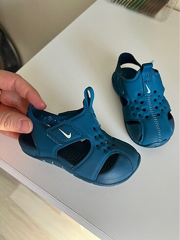 Nike sandalet 21 numara