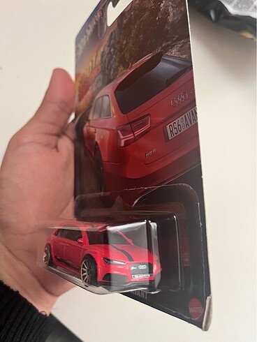 Beden HOT WHEELS HOT WAGONS AUDİ RS6 AVANT HATALI SIFIR!