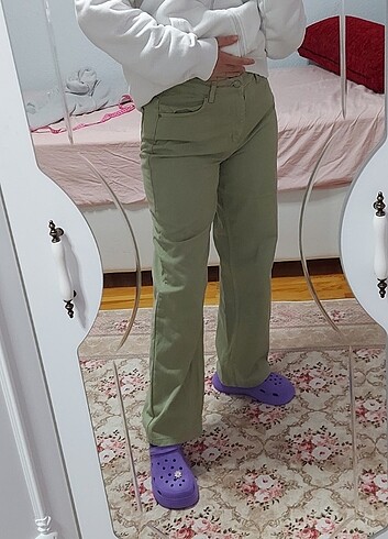 Milla mint yeşili kot pantalon
