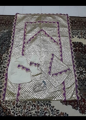  Beden beyaz Renk Seccade takımı 