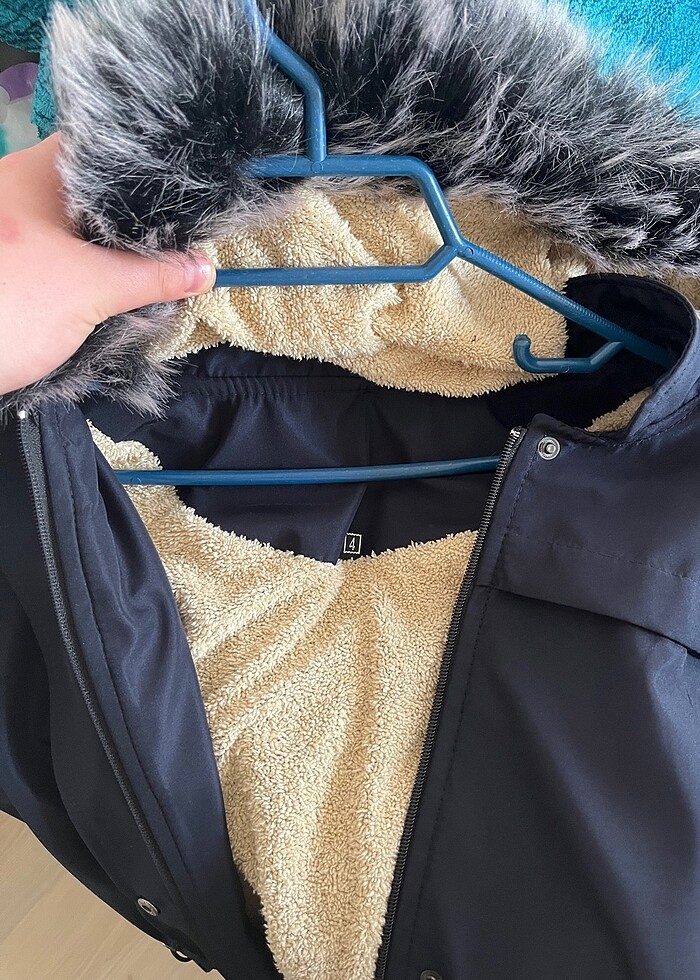 Lacivert içi kürklü pardesü - Görsel 2