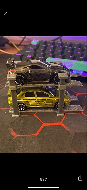 Hot wheels 1:64 1/64 araba standı lift