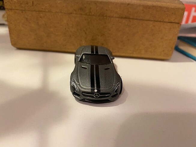  HOT WHEELS ARAÇ
