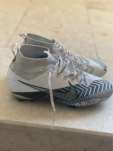 Nike Prof temiz krampon