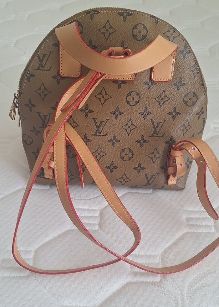 Bayan sırt çantası - Görsel 3