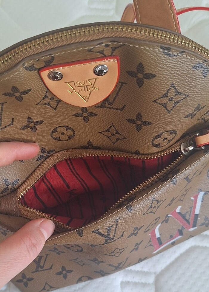 Bayan sırt çantası - Görsel 4