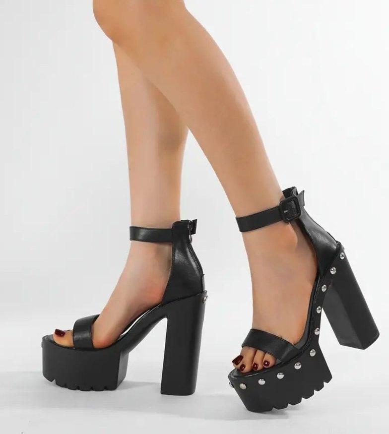 Kadın Siyah Parlak Platform Topuklu Sandalet - Görsel 2