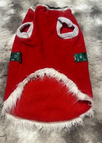 Kırmızı Bağlama Desenli Kürklü Köpek Kıyafeti - Görsel 2