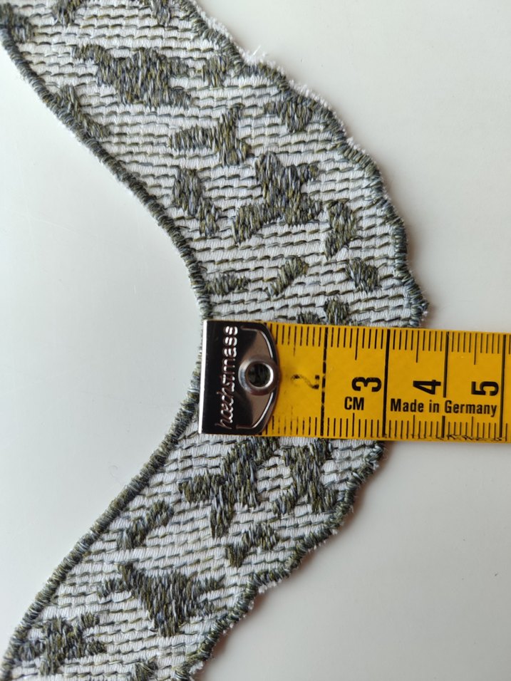 Krem ve Yeşil Nakışlı Saten, Güpür, Dantel - Görsel 3