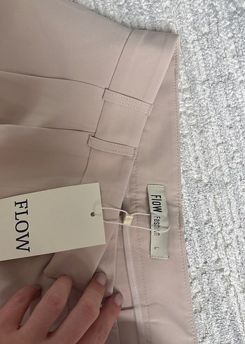 Diğer Bej Kadın Pilili Kumaş Pantolon