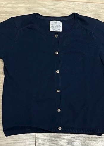 Zara 8 Yaş
