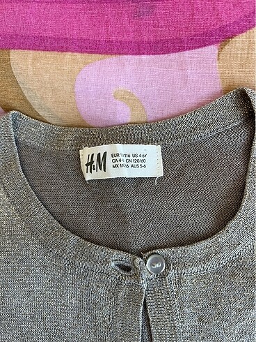 5 Yaş Beden H&M cocuk simli hirka