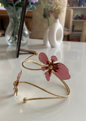 Diğer Pembe Çiçek Desenli Modern Kadın Armcuff
