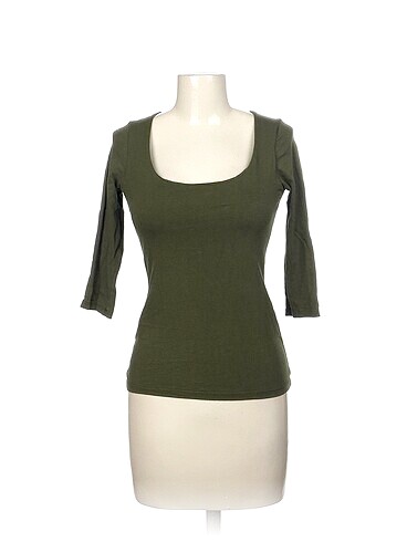 Diğer T-shirt %70 İndirimli.