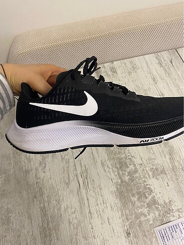 Nike erkek 42 numara spor ayakkabı