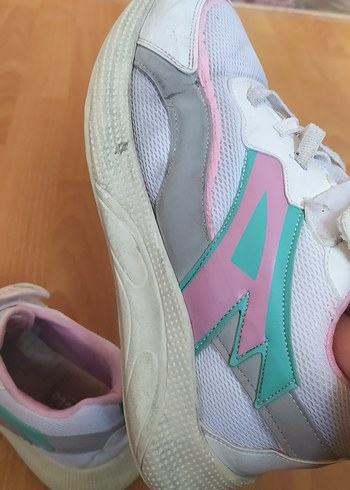 Kız Çocuk Pembe Bağcıklı Cırt Cırtlı Spor Ayakkabı - Görsel 8