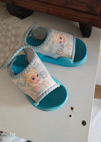 Kız Çocuk Mavi Elsa Desenli Terlik Velcro